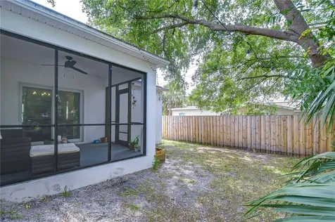 1051 44th Street S St Petersburg FL 33711