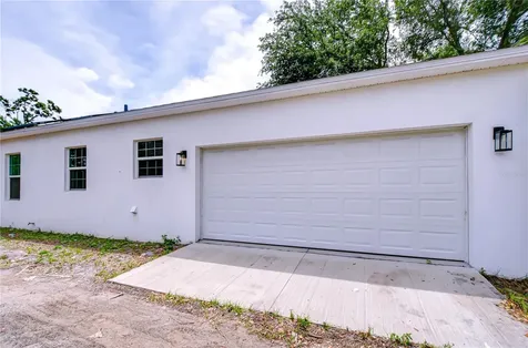 1051 44th Street S St Petersburg FL 33711