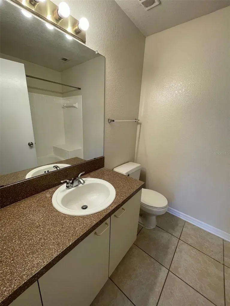 2550 N Alafaya Trail Orlando FL 32826