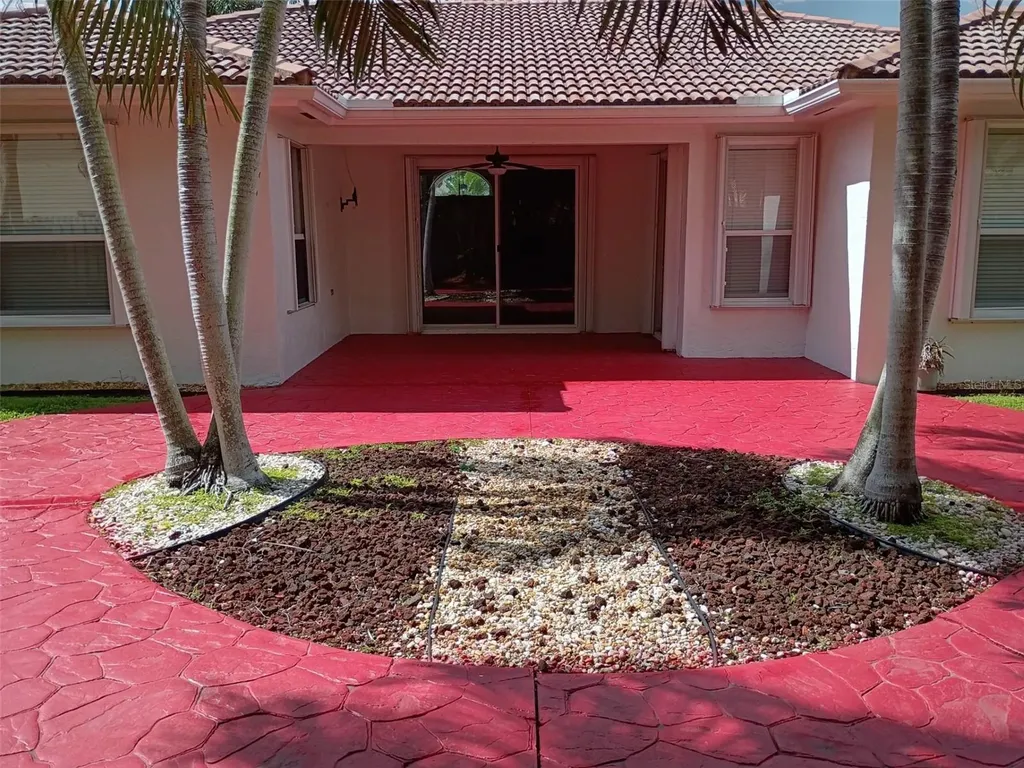 15761 SW 148 Terrace Miami FL 33187