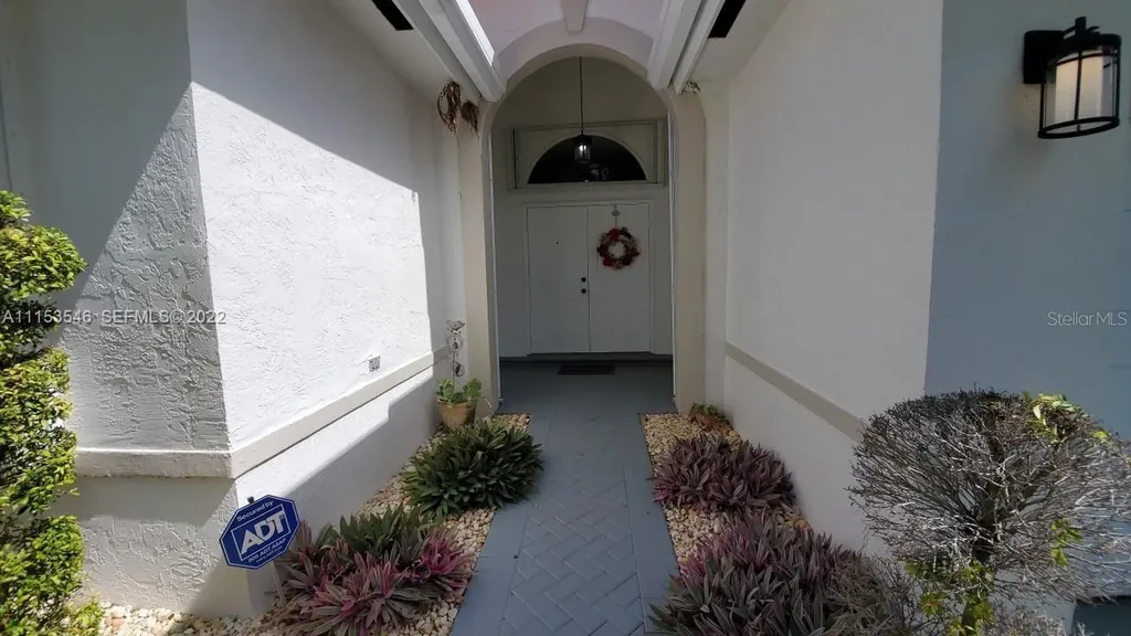 15761 SW 148 Terrace Miami FL 33187