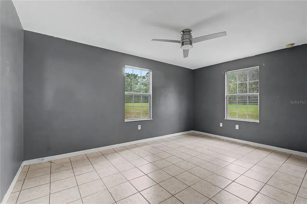 5160 NE County Road 340 High Springs FL 32643