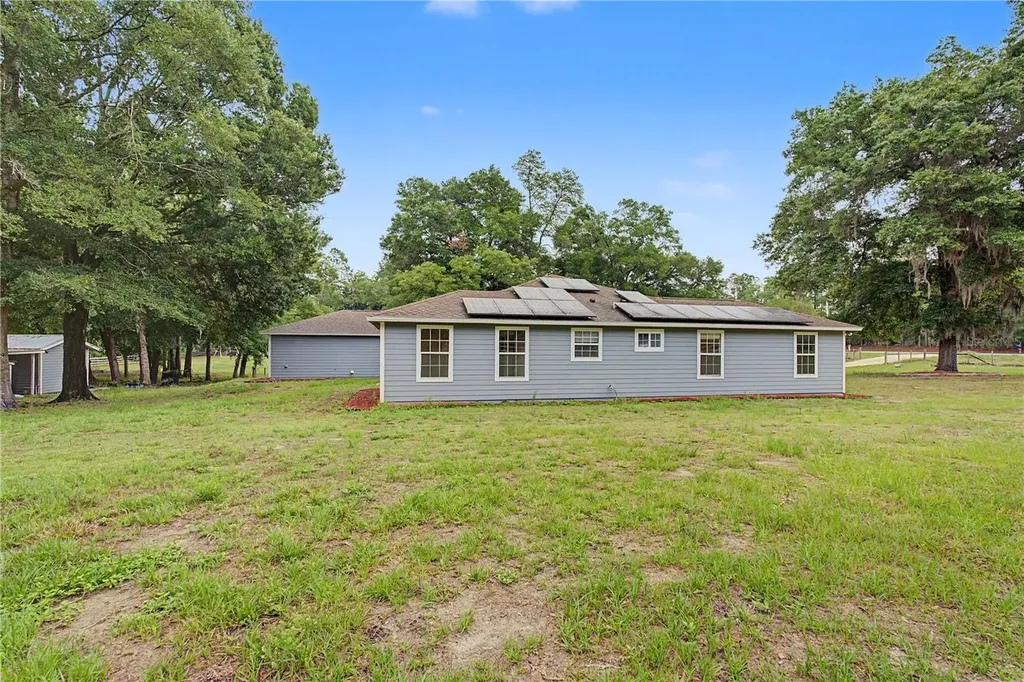 5160 NE County Road 340 High Springs FL 32643