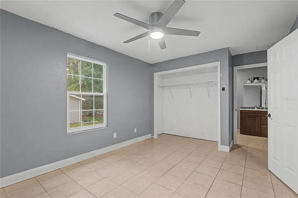 5160 NE County Road 340 High Springs FL 32643