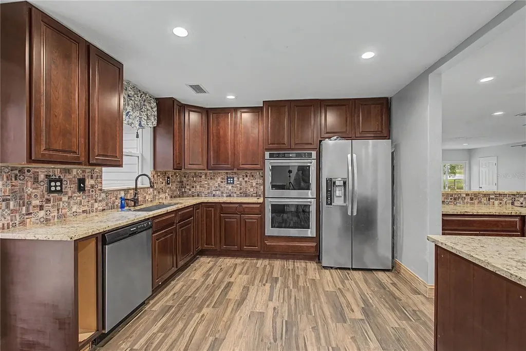 5160 NE County Road 340 High Springs FL 32643