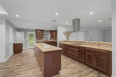 5160 NE County Road 340 High Springs FL 32643