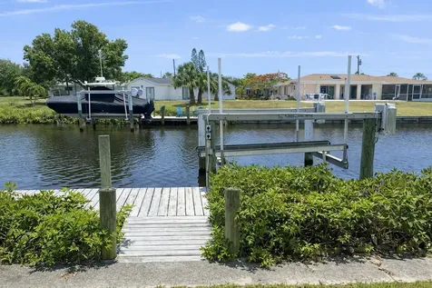 18146 Avonsdale Circle Port Charlotte FL 33948