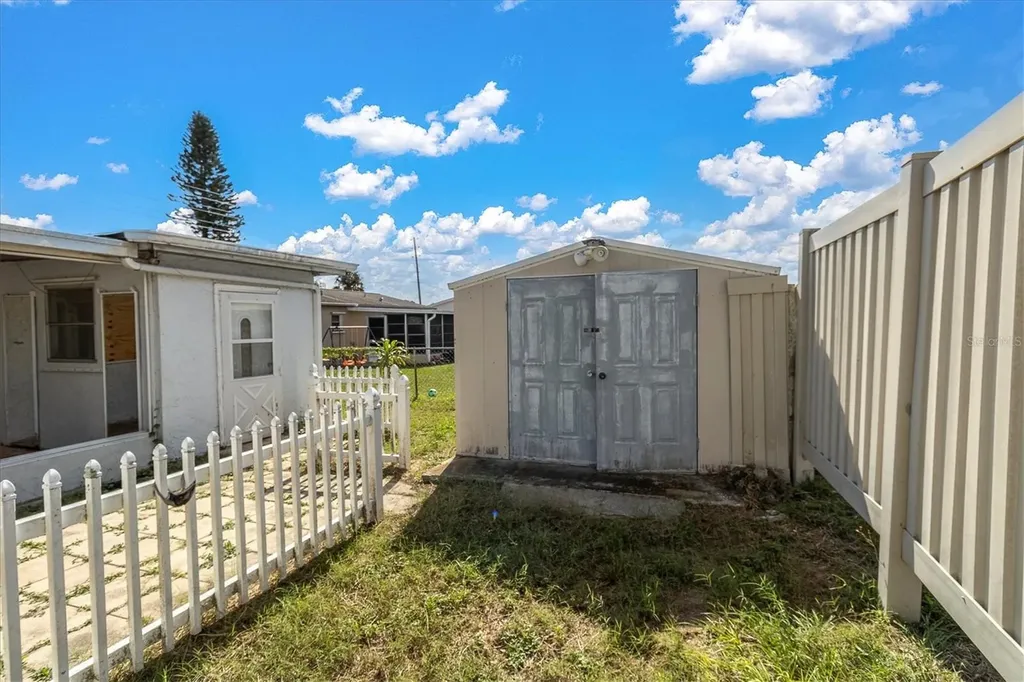 9739 Marlinton Lane Port Richey FL 34668