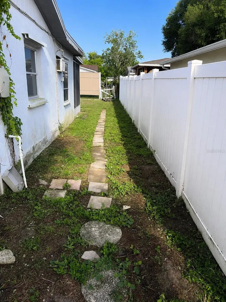 9739 Marlinton Lane Port Richey FL 34668