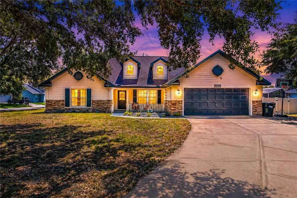 2305 Jessica Lane Kissimmee FL 34744