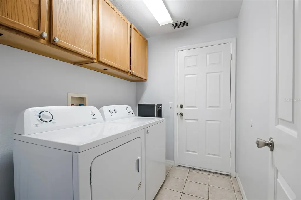 2305 Jessica Lane Kissimmee FL 34744