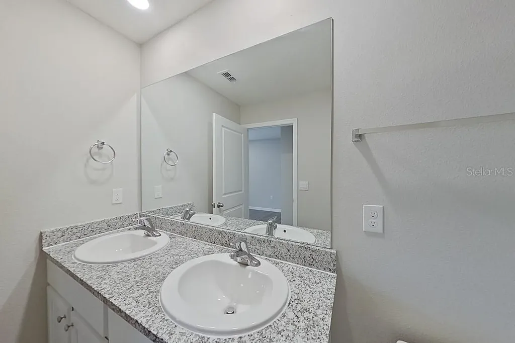 8650 SW 44th Court Ocala FL 34476