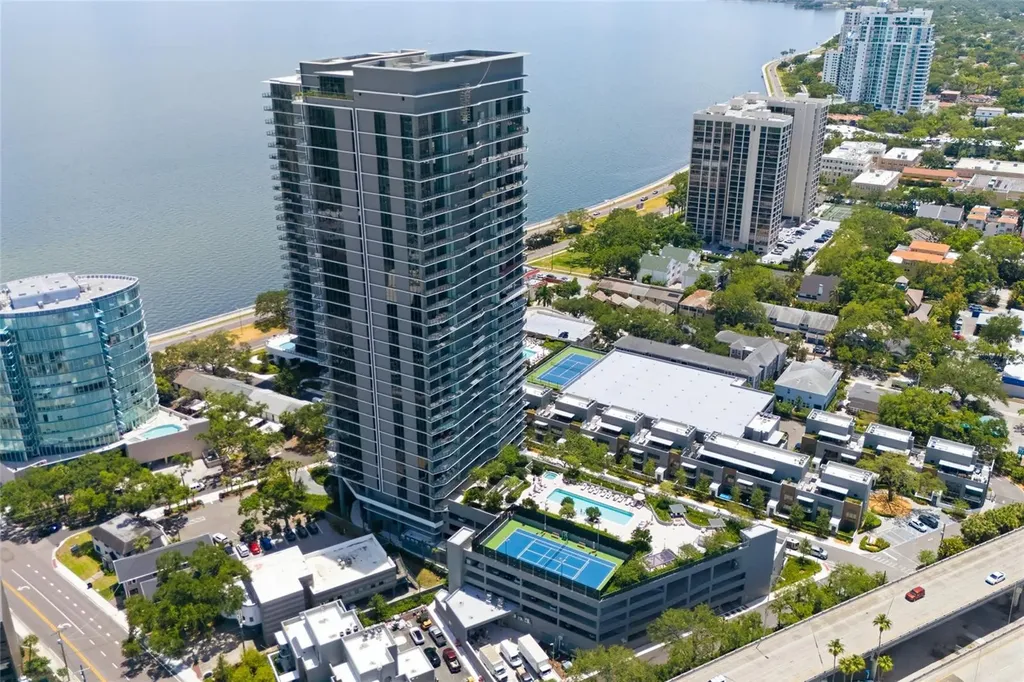 3015 S Ysabella Avenue Tampa FL 33629