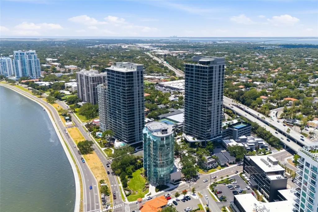 3015 S Ysabella Avenue Tampa FL 33629