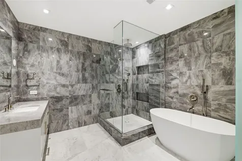 3015 S Ysabella Avenue Tampa FL 33629