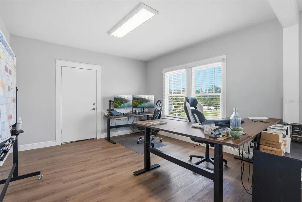2423 Manatee Avenue W Bradenton FL 34205