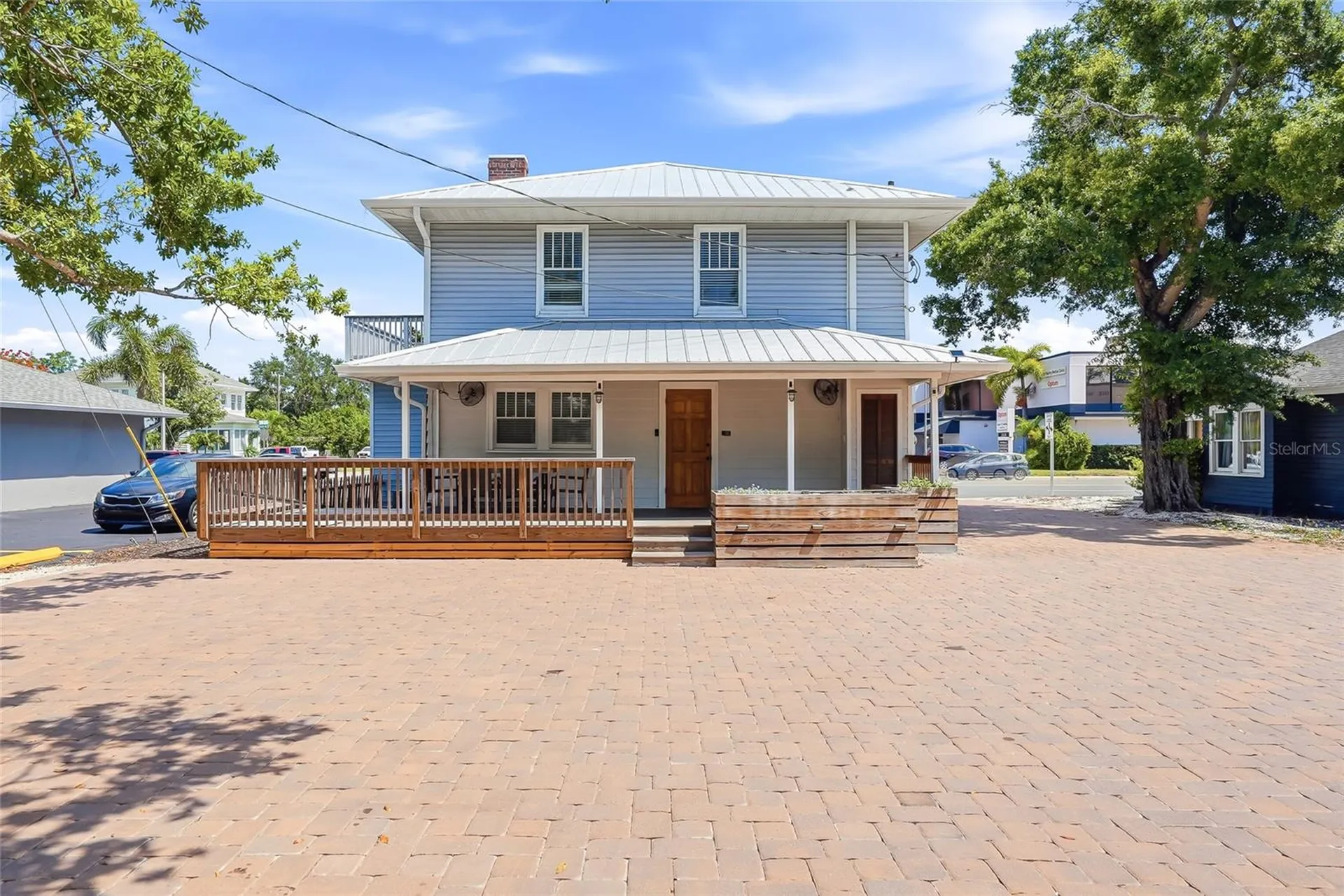 2423 Manatee Avenue W Bradenton FL 34205