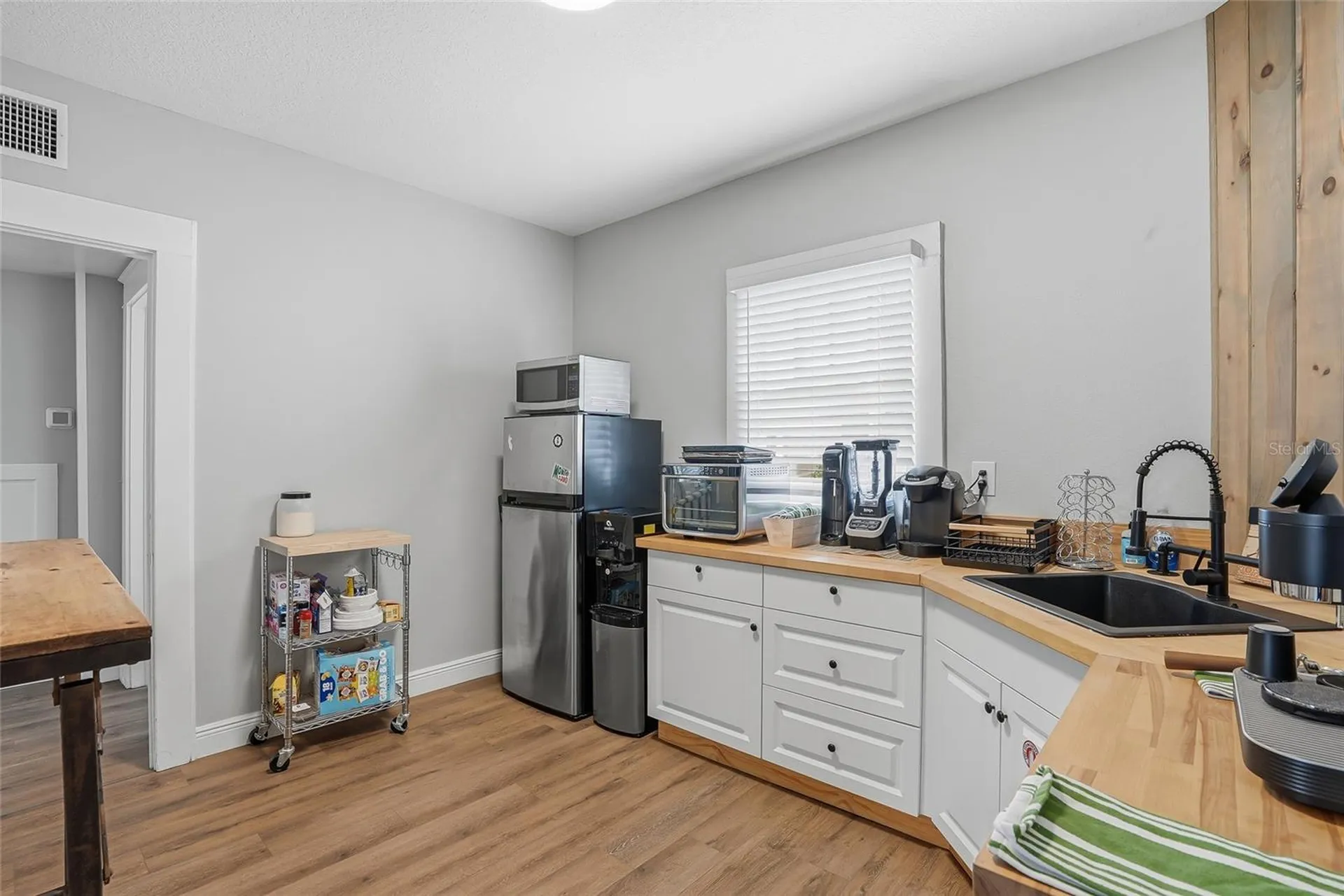 2423 Manatee Avenue W Bradenton FL 34205