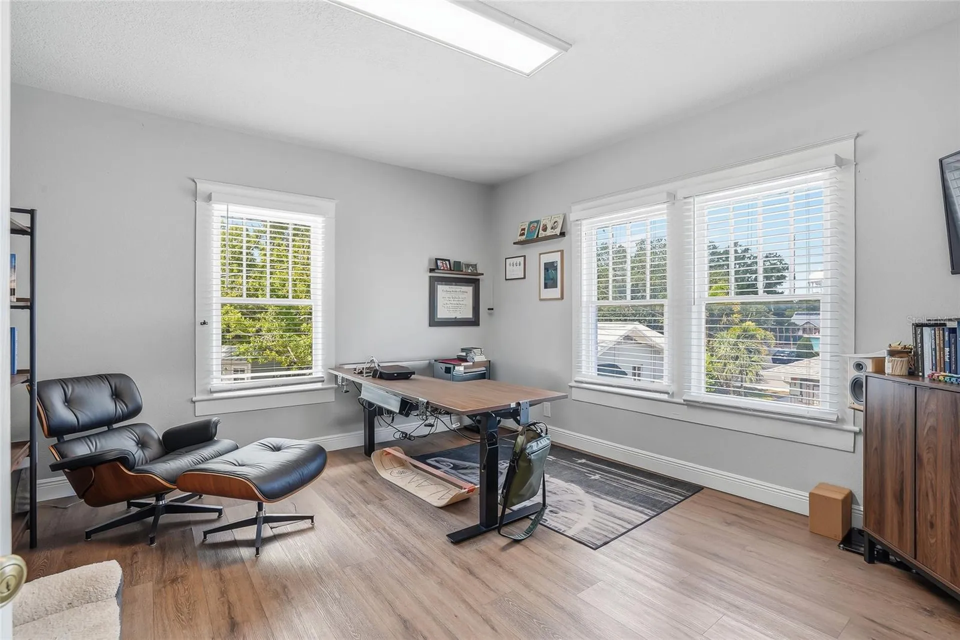 2423 Manatee Avenue W Bradenton FL 34205