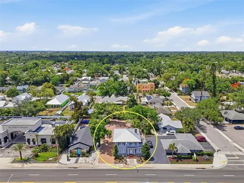 2423 Manatee Avenue W Bradenton FL 34205