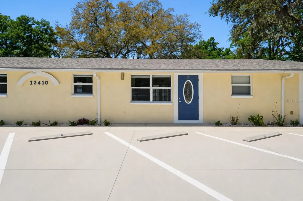 12410 N 59th Street Tampa FL 33617