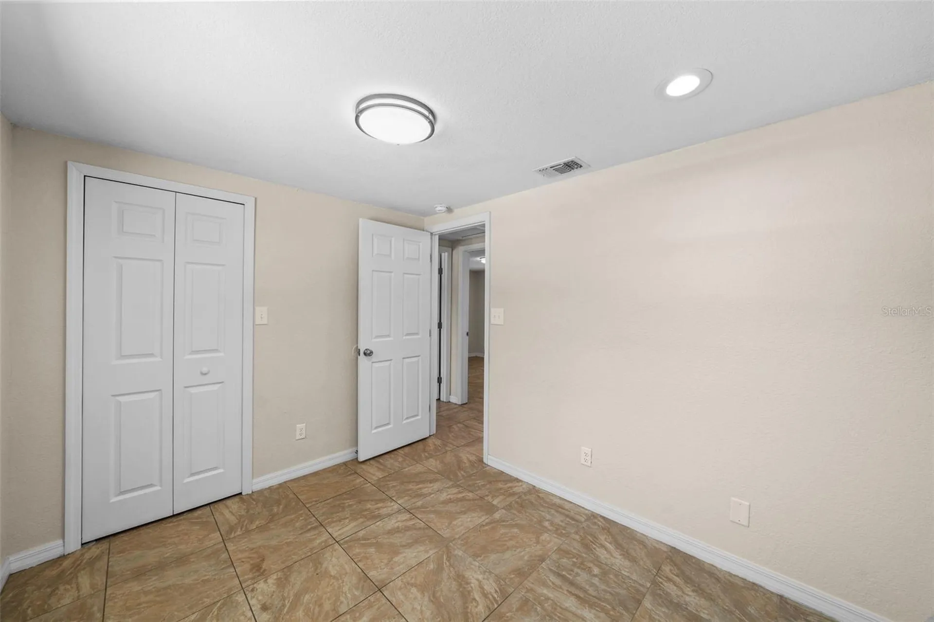 12410 N 59th Street Tampa FL 33617
