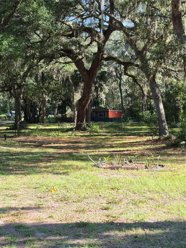 16615 NE 45th Court Citra FL 32113
