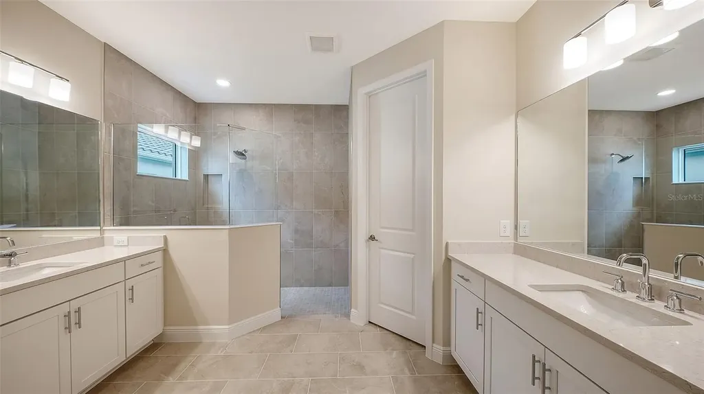 6547 Big Bayou Drive Sarasota FL 34241