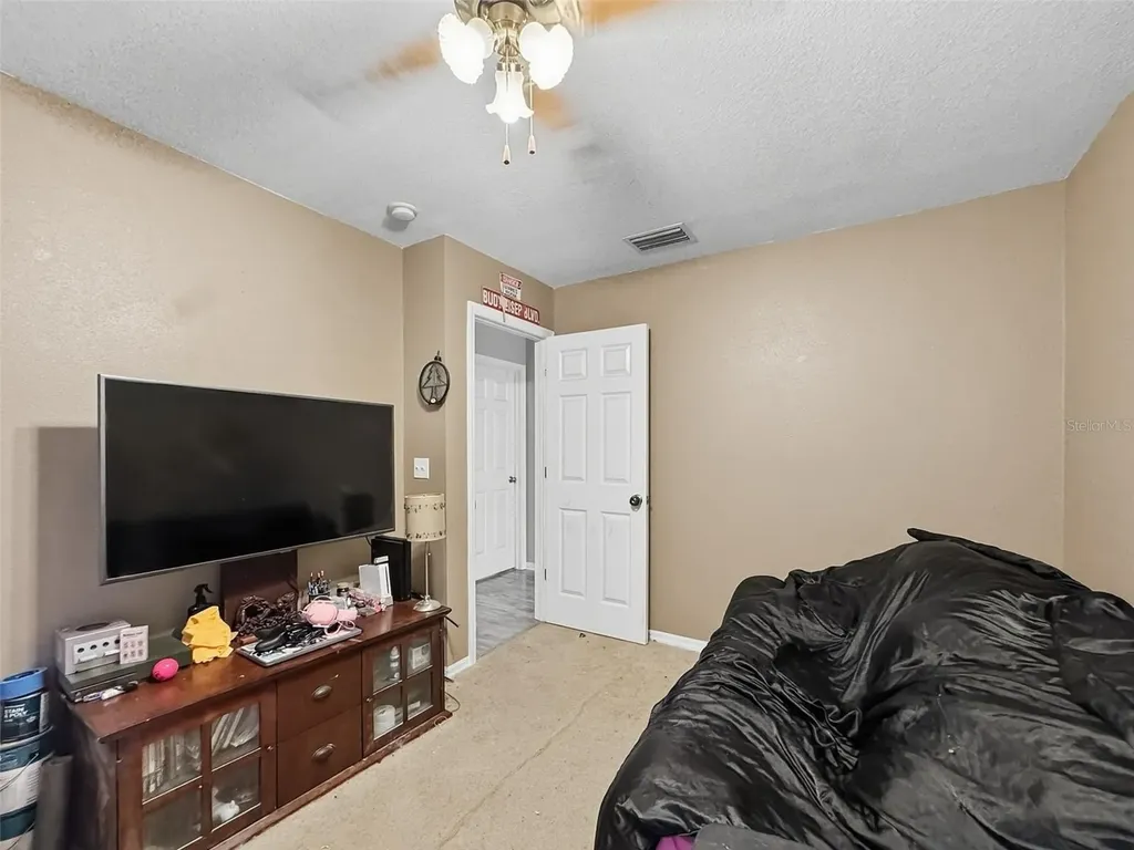 38932 Central Avenue Zephyrhills FL 33540