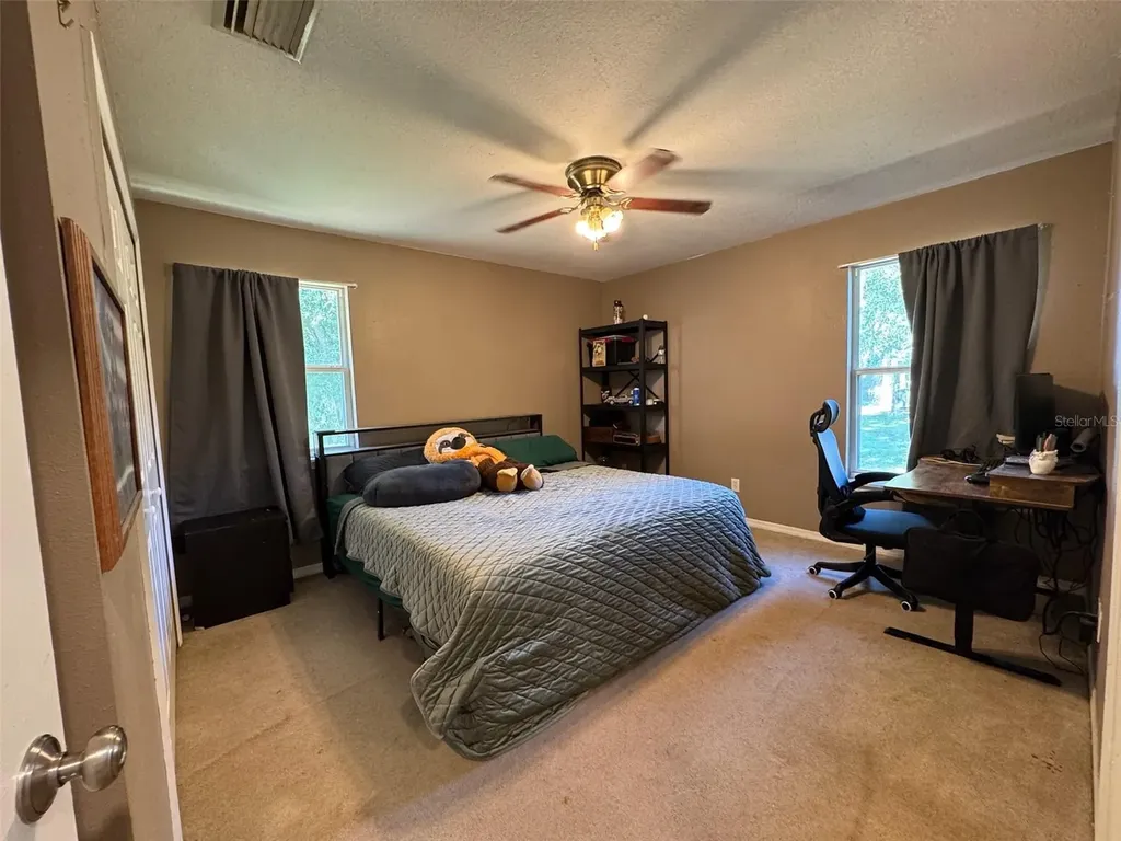 38932 Central Avenue Zephyrhills FL 33540