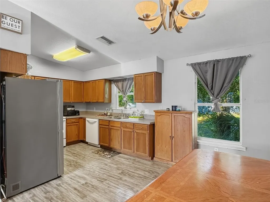 38932 Central Avenue Zephyrhills FL 33540