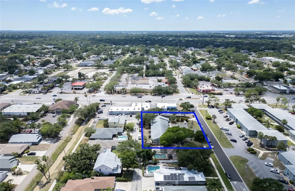 366 47th Avenue N St Petersburg FL 33703