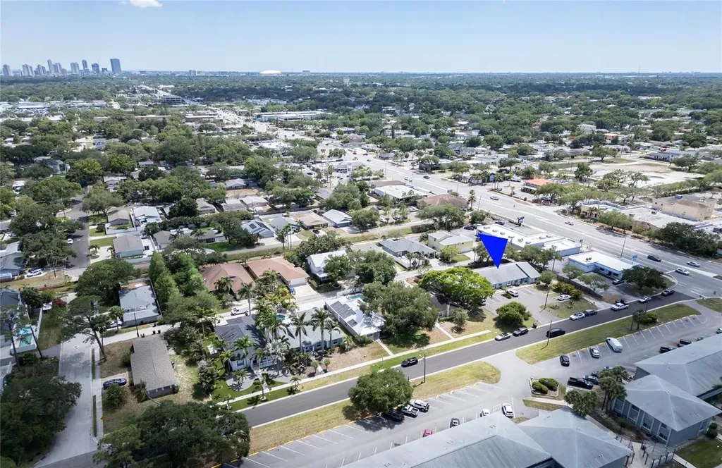 366 47th Avenue N St Petersburg FL 33703