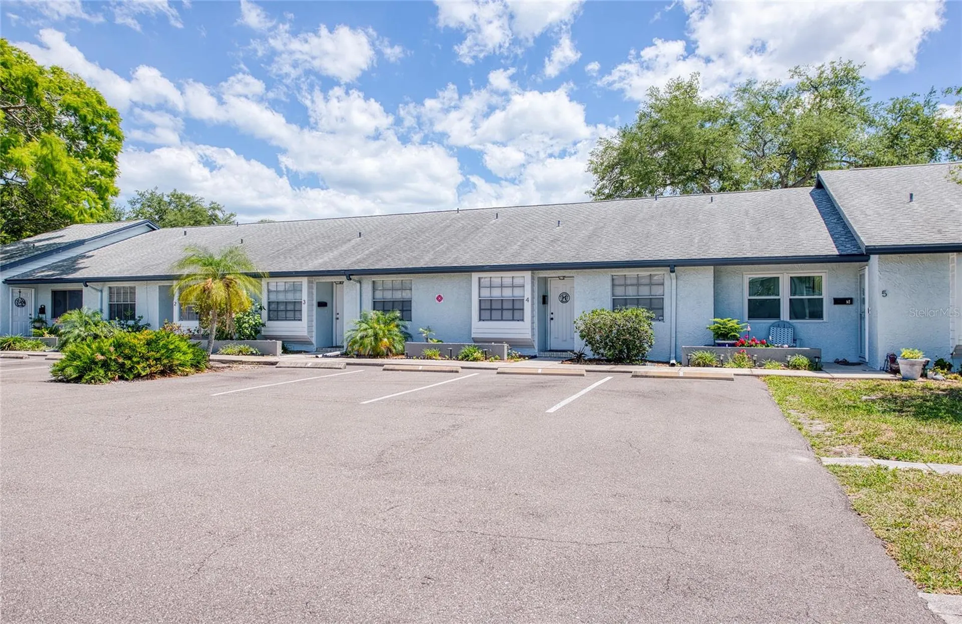 366 47th Avenue N St Petersburg FL 33703