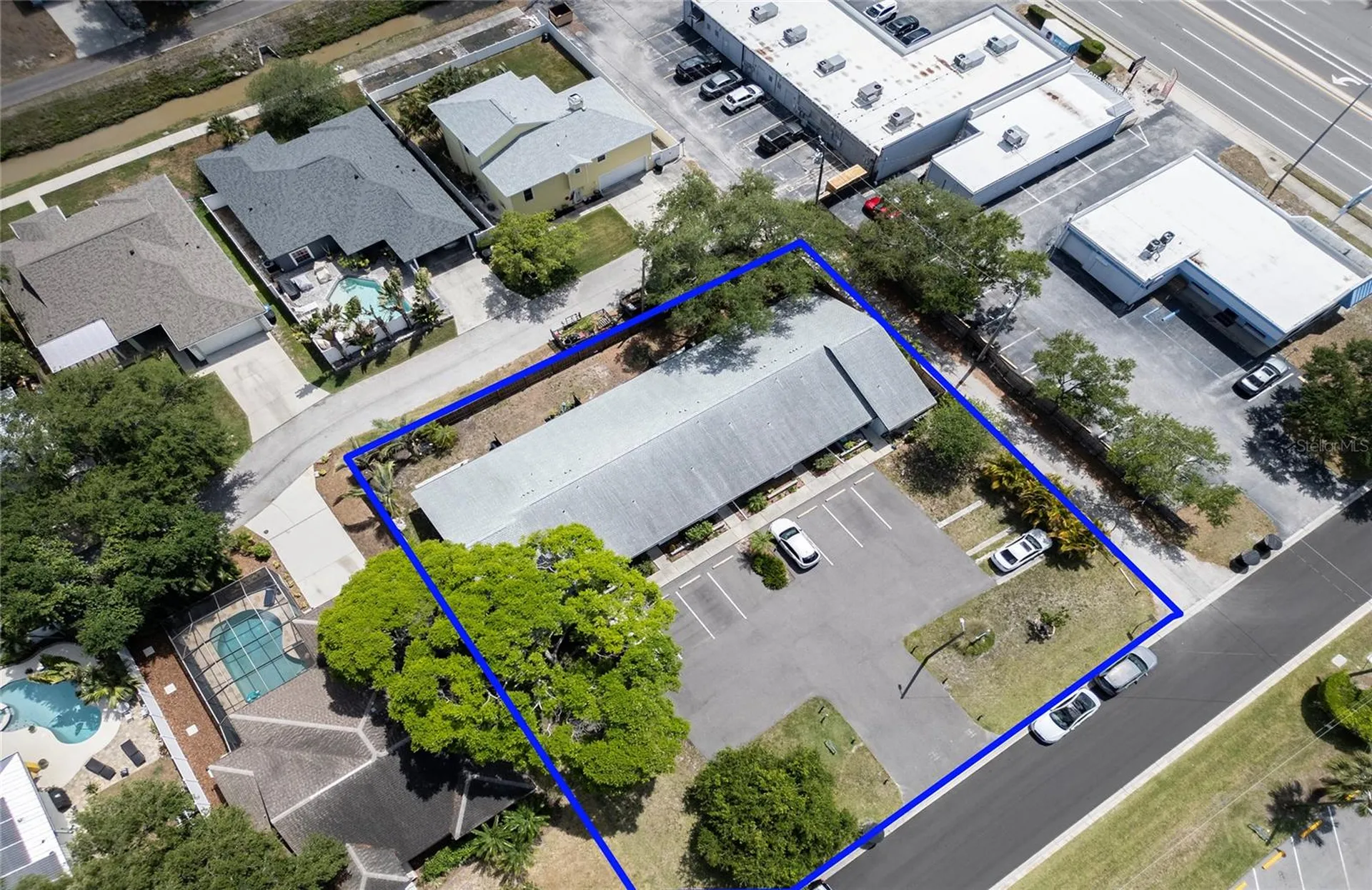366 47th Avenue N St Petersburg FL 33703