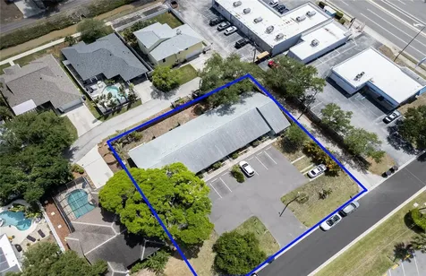 366 47th Avenue N St Petersburg FL 33703
