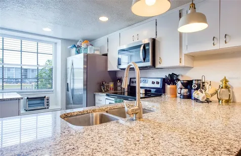 366 47th Avenue N St Petersburg FL 33703