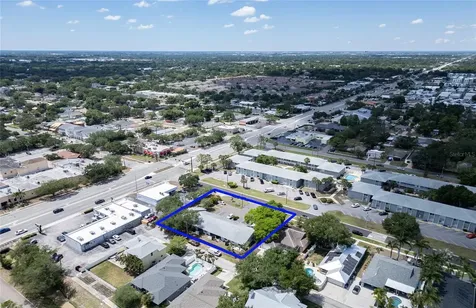 366 47th Avenue N St Petersburg FL 33703
