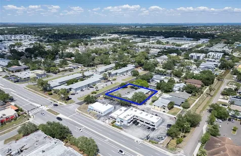 366 47th Avenue N St Petersburg FL 33703