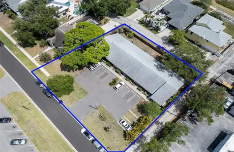 366 47th Avenue N St Petersburg FL 33703