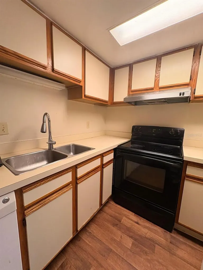 4155 S Semoran Boulevard Orlando FL 32822