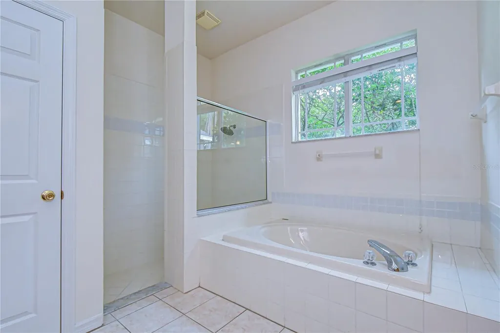 1142 Lumsden Trace Circle Valrico FL 33594