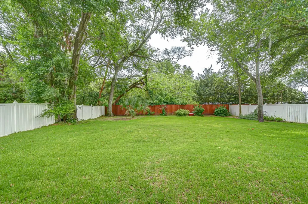 1142 Lumsden Trace Circle Valrico FL 33594