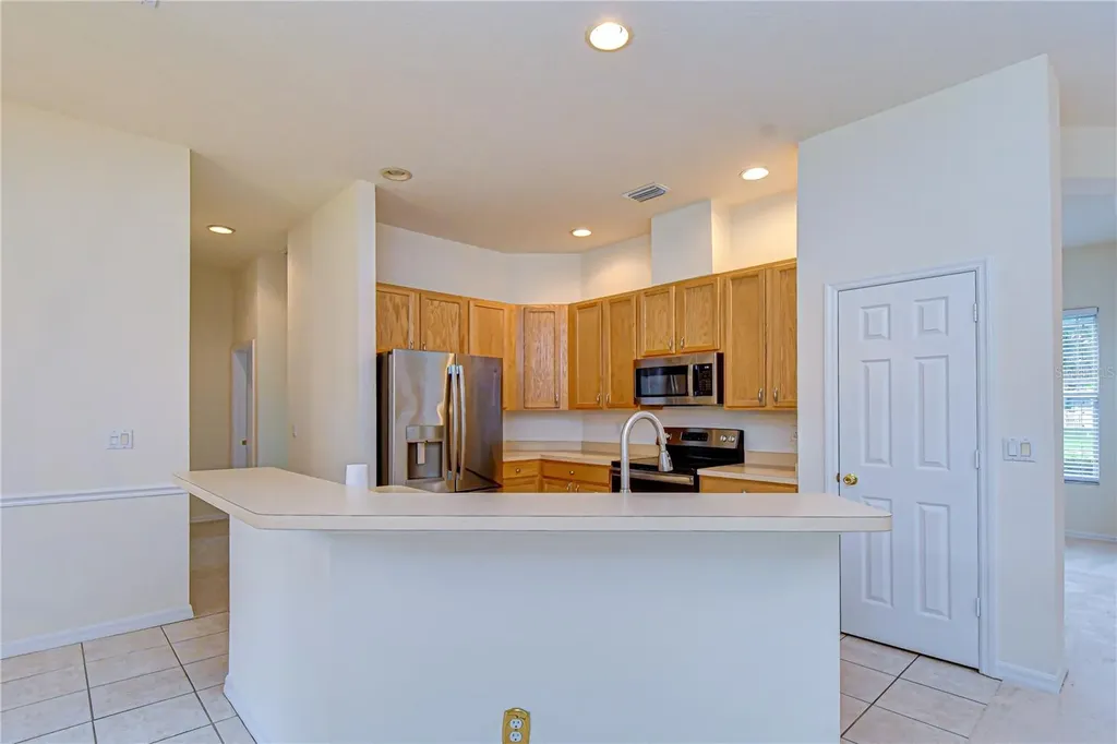 1142 Lumsden Trace Circle Valrico FL 33594
