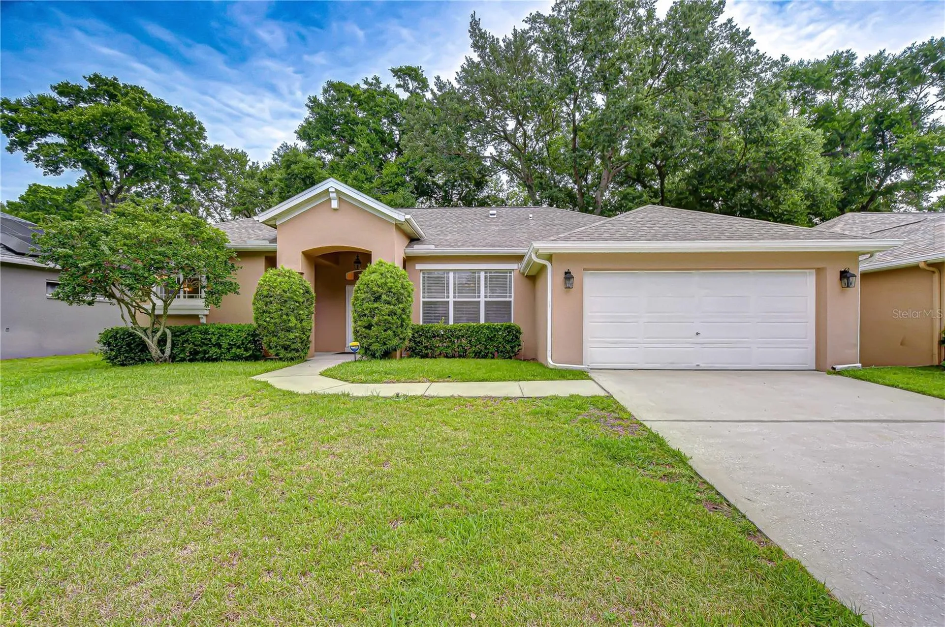 1142 Lumsden Trace Circle Valrico FL 33594