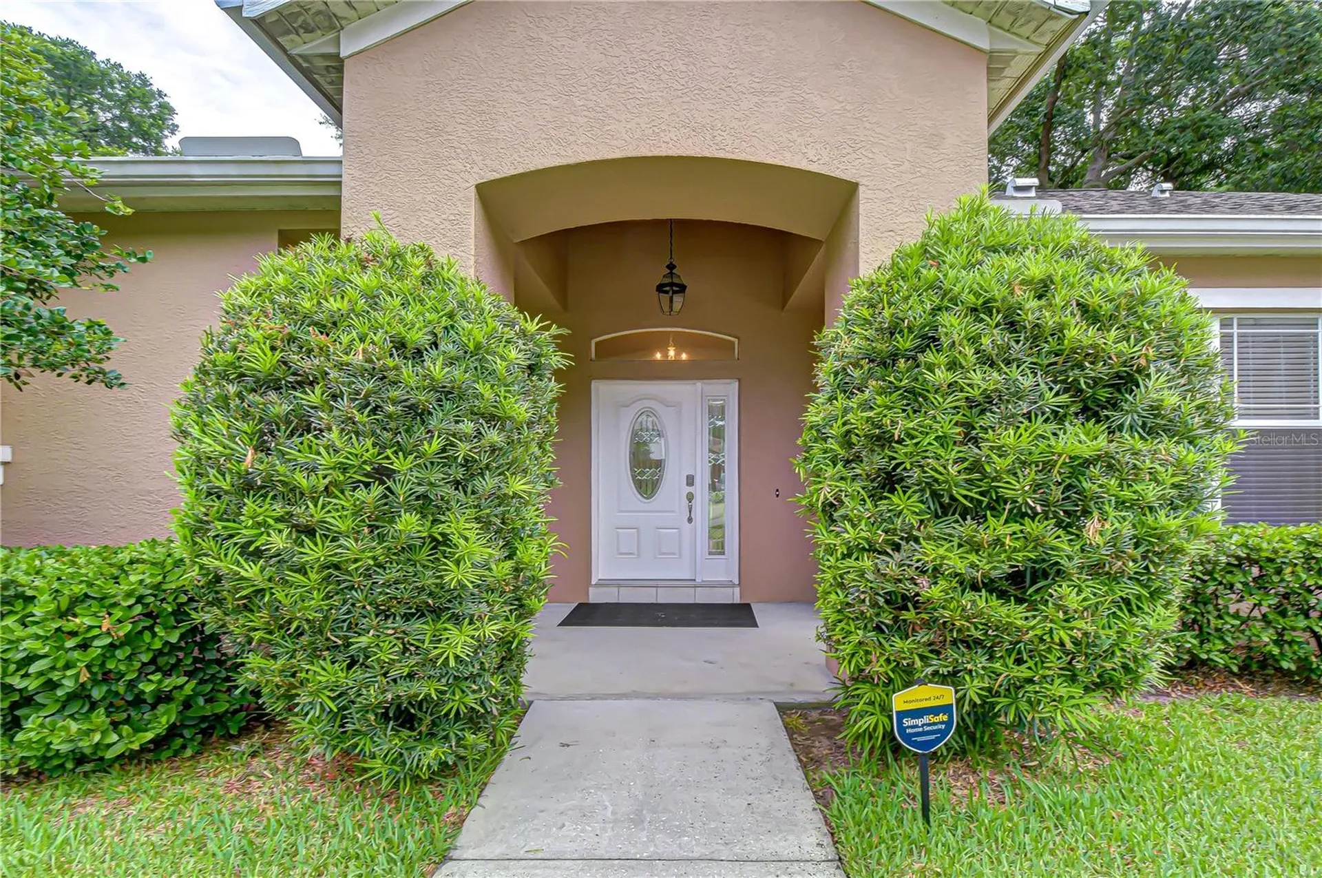 1142 Lumsden Trace Circle Valrico FL 33594