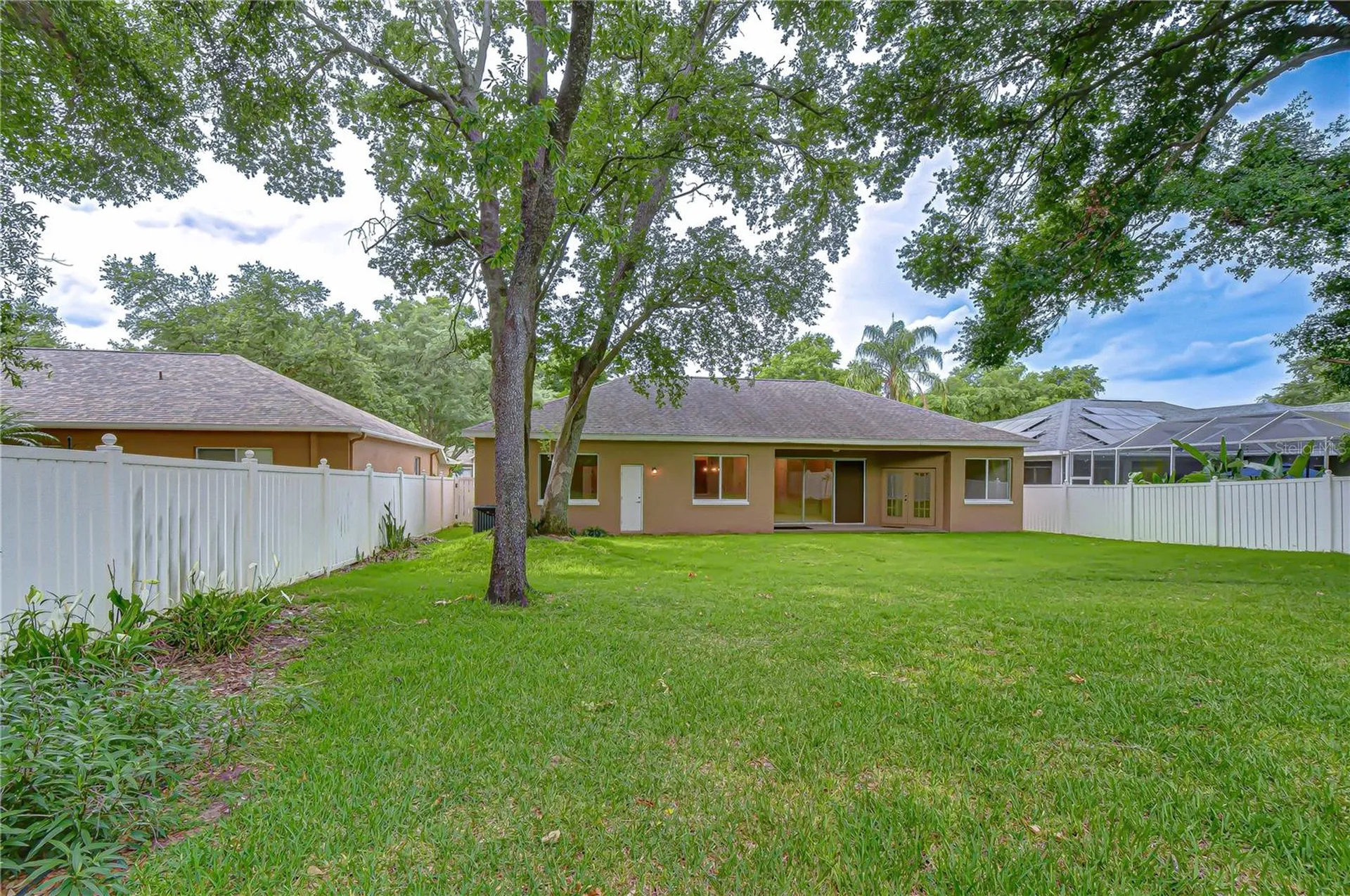 1142 Lumsden Trace Circle Valrico FL 33594