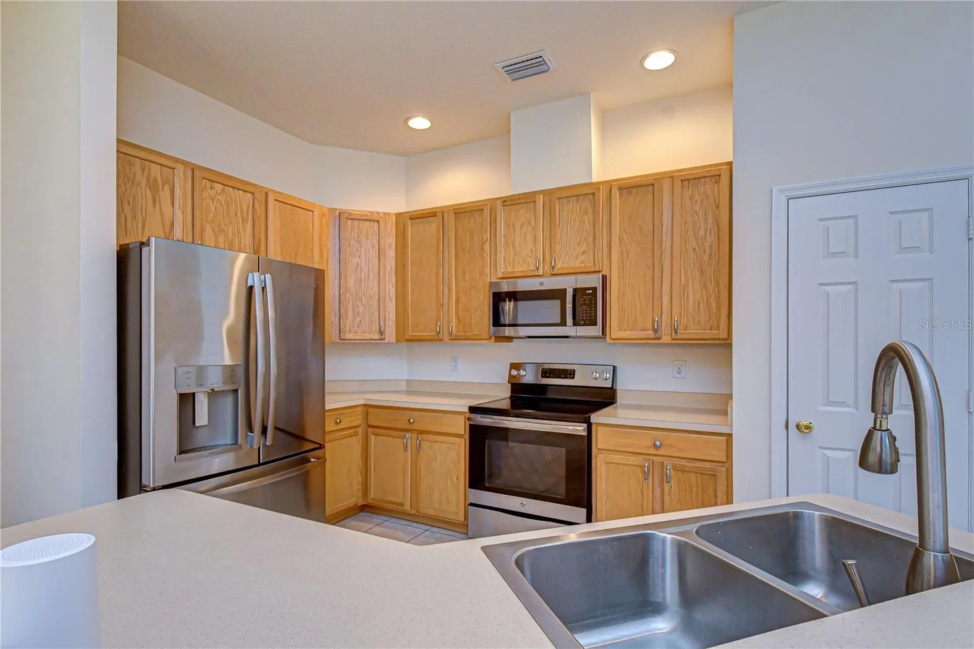 1142 Lumsden Trace Circle Valrico FL 33594