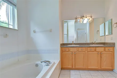 1142 Lumsden Trace Circle Valrico FL 33594