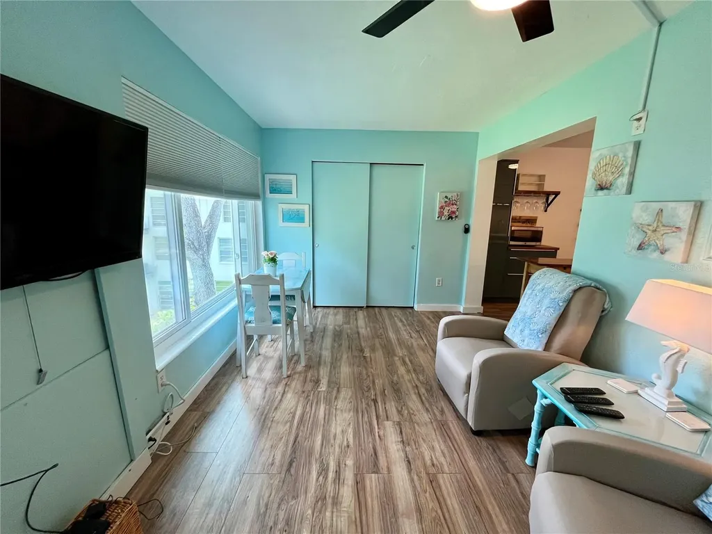 2021 Australia Way W Clearwater FL 33763